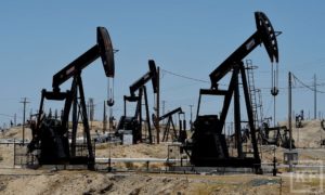 День нефти информирует о многих преимуществах нефти